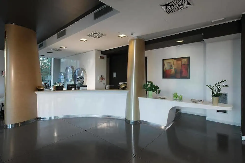 ****  Cdh Milano Niguarda Hotel Italy